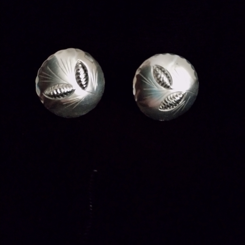 Vtg. Stuart Nye Pine Cone Earrings